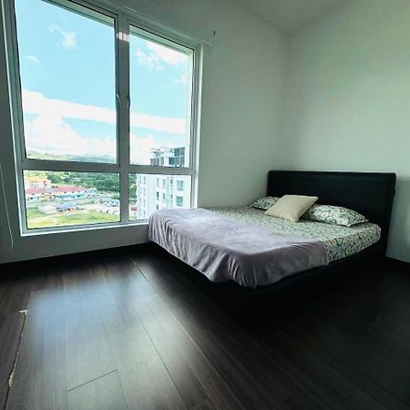 Sandakan Spacious And Comfortable Pool View Condo ภายนอก รูปภาพ