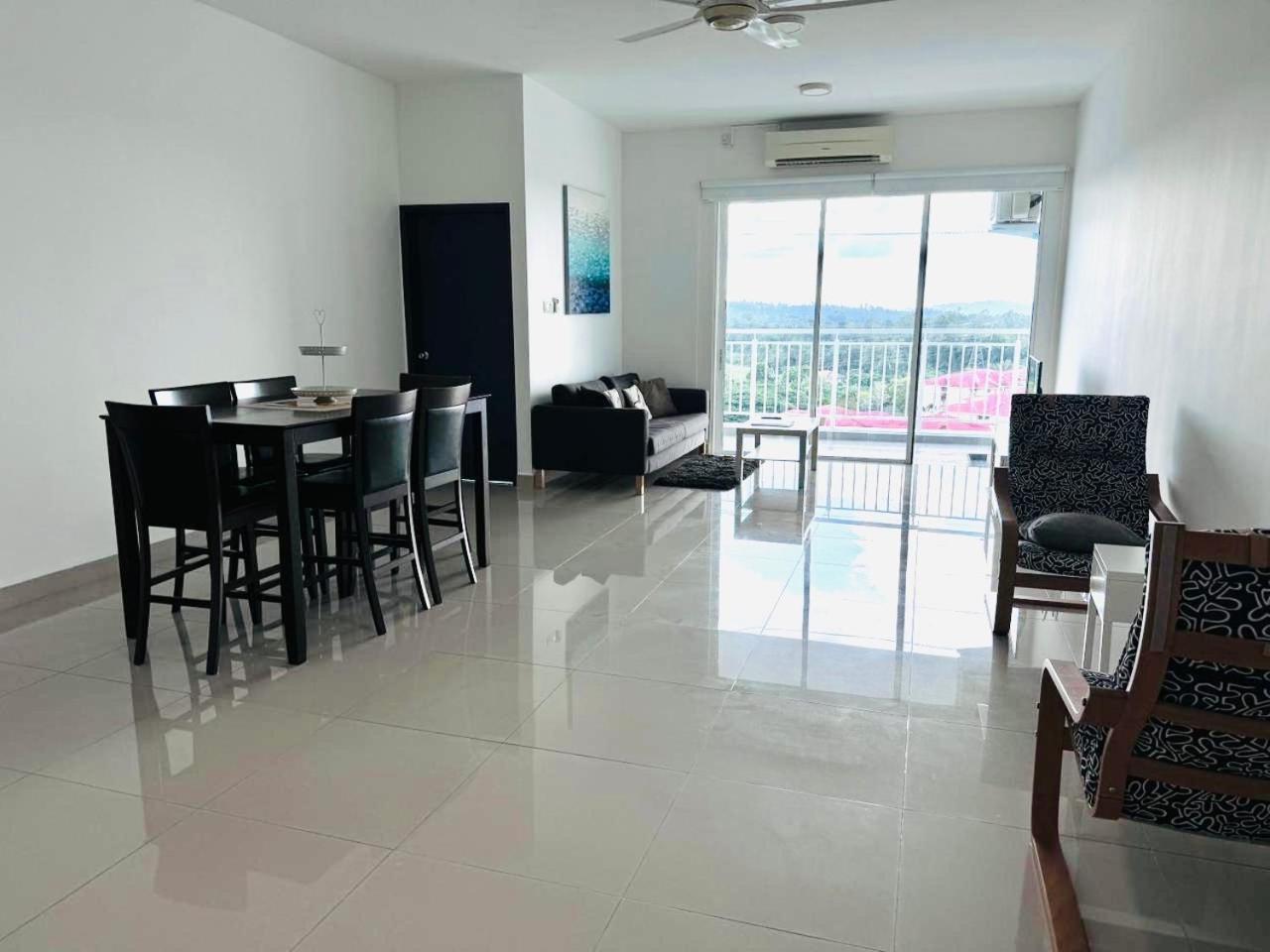Sandakan Spacious And Comfortable Pool View Condo ภายนอก รูปภาพ